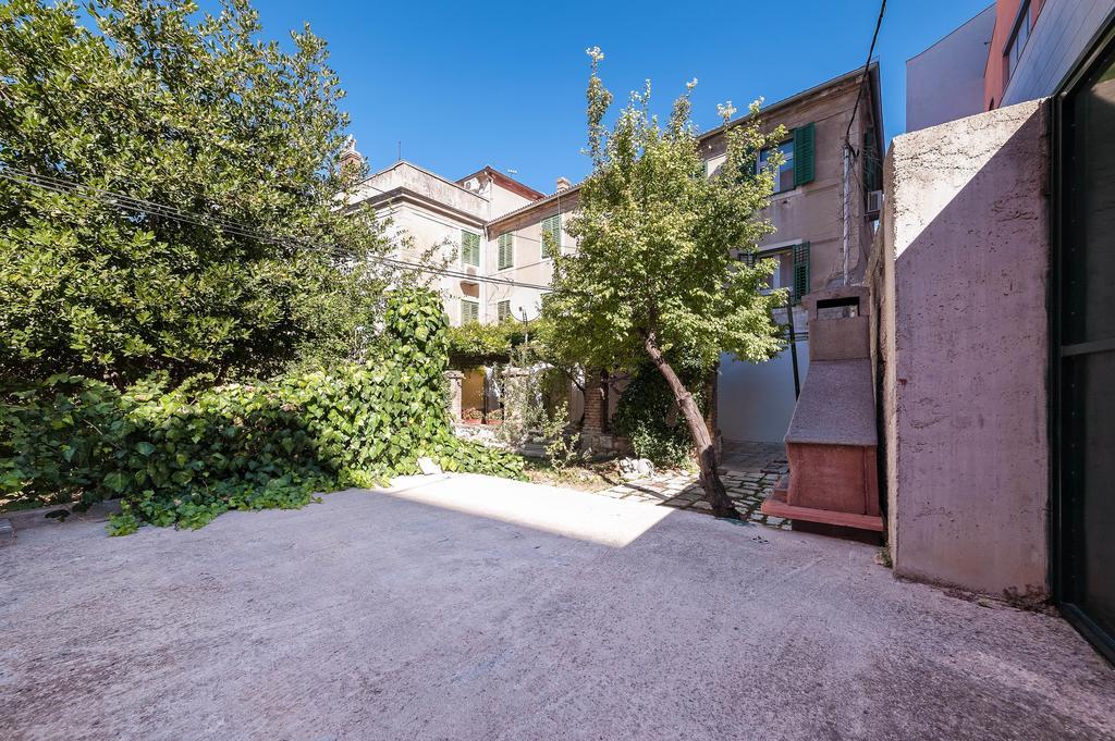 Apartment Heart Of The City Sibenik Exterior photo
