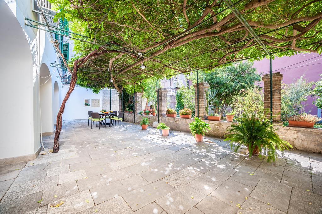 Apartment Heart Of The City Sibenik Exterior photo