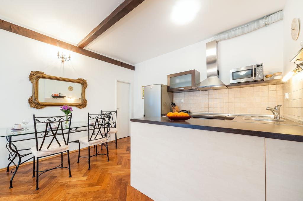 Apartment Heart Of The City Sibenik Exterior photo